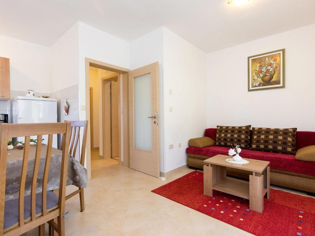 Apartment Andrea - Mod141 By Interhome Мартіна Екстер'єр фото